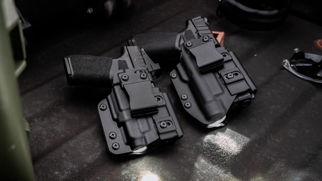 First Look: Crossbreed Lightguard Holster First Look: Crossbreed Lightguard Holster