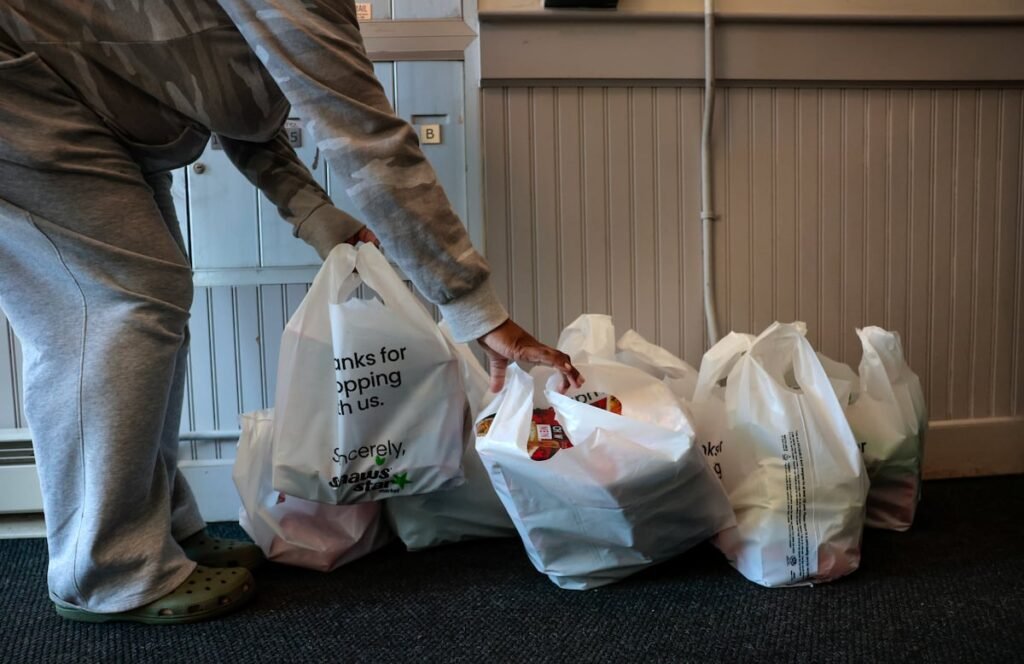 Doorstep grocery delivery expanding to all US commissaries Doorstep grocery delivery expanding to all US commissaries